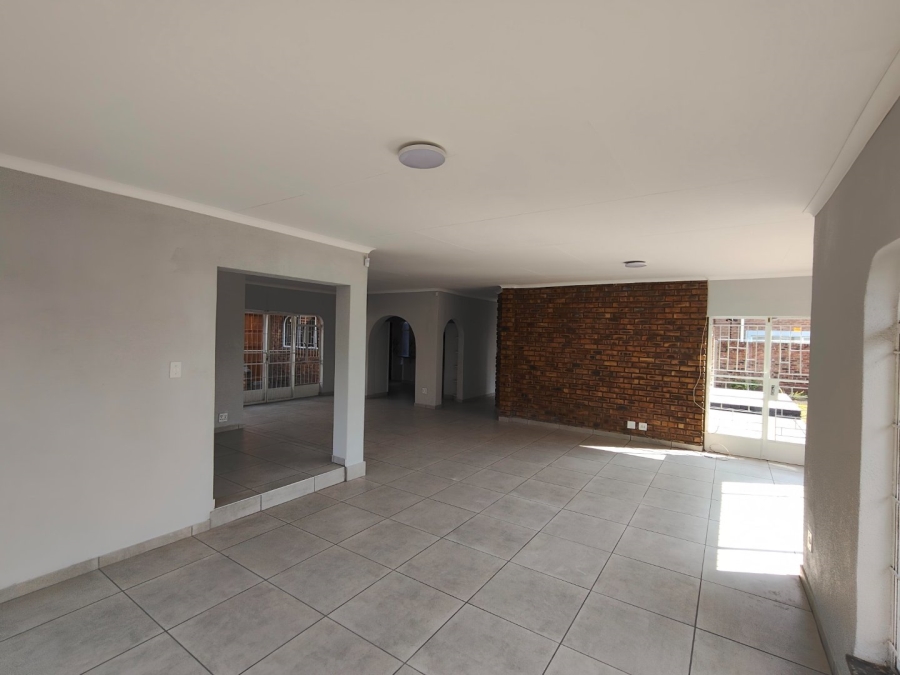 3 Bedroom Property for Sale in Vaalpark Free State